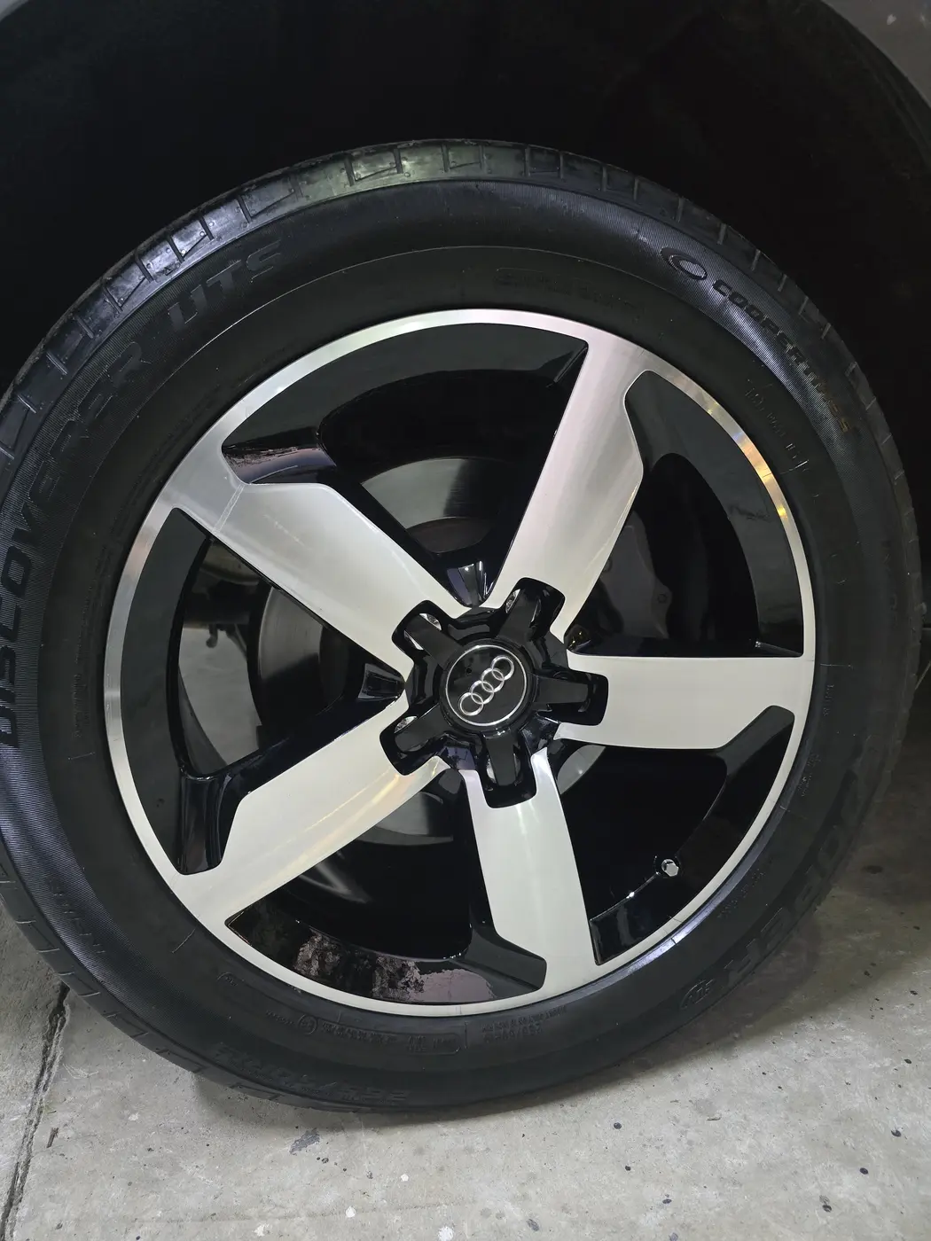 Diamantado de rines Audi con torno CNC en Medellin